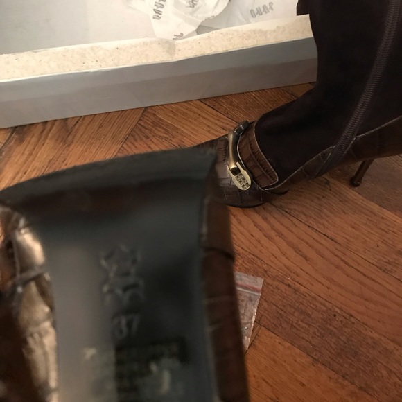 Juno brand knee high boots -help with HURRICANE MELISSA - Picture 6 of 7